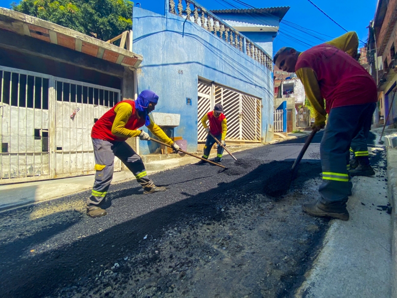 Programa Asfalta Cajamar conclui as obras na Rua Geraldo Martins 