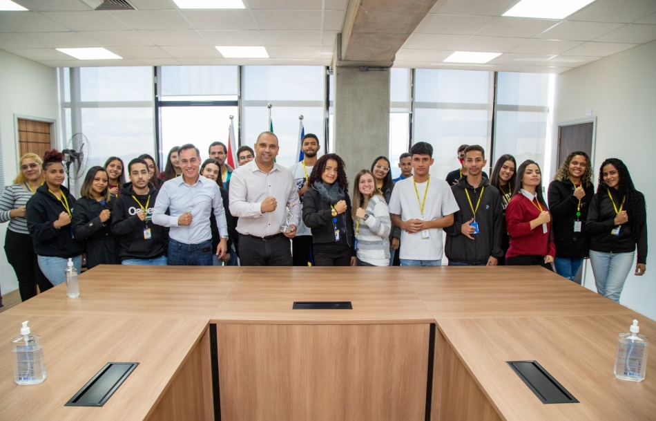 Santana de Parnaíba tem o 2° melhor Programa de Estágio do Brasil