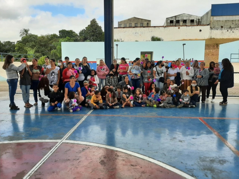 CRAS realiza atividade socioeducativa com famílias de Cajamar