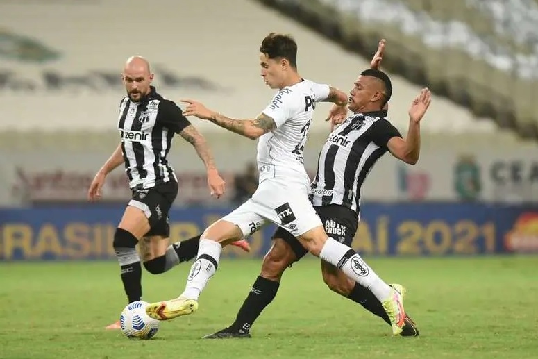 Santos irá enfrentar o Ceará na Arena Barueri neste sábado