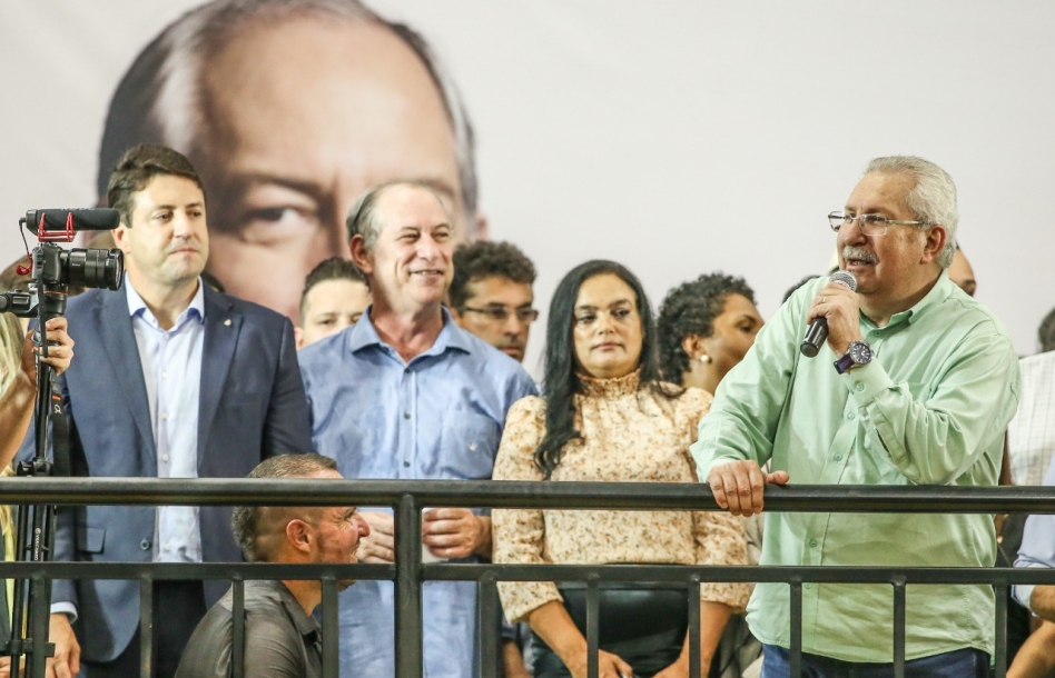 Elvis Cezar e Antonio Neto trabalham em moderno projeto para setor de TI 