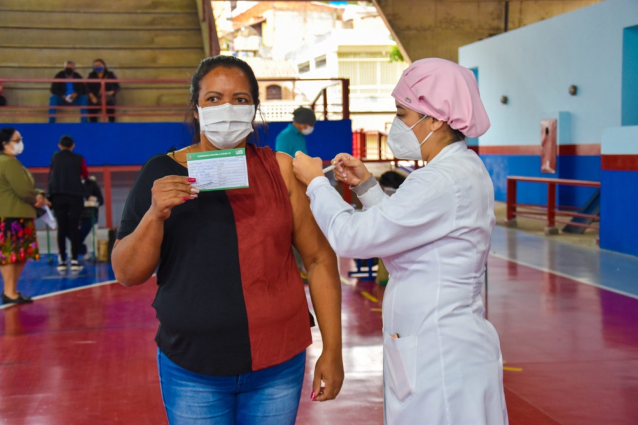 Cajamar inicia vacinação da 4ª dose para pessoas acima de 50 anos