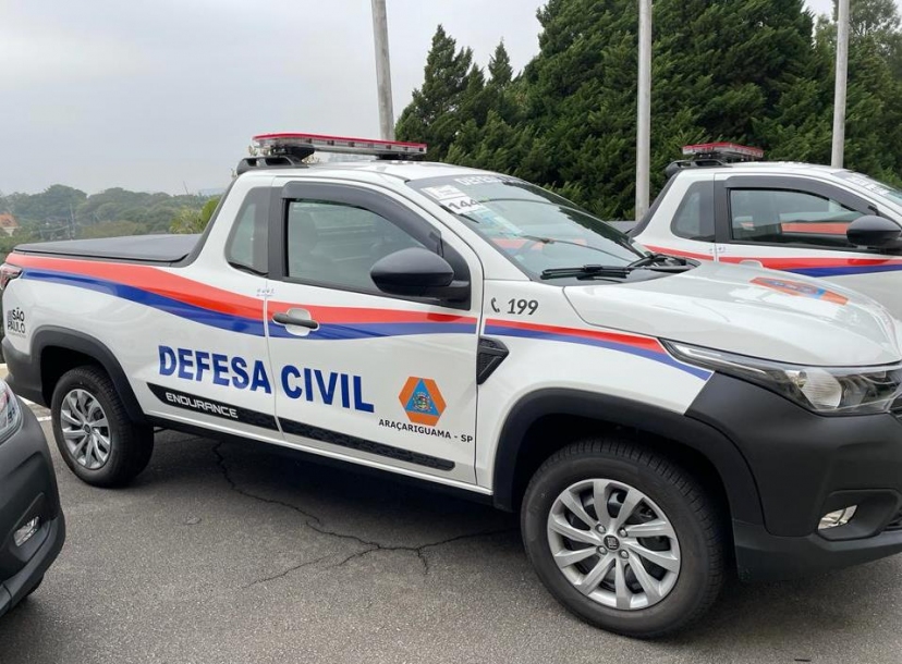 Deputado Cezar conquista veículos para Defesa Civil 