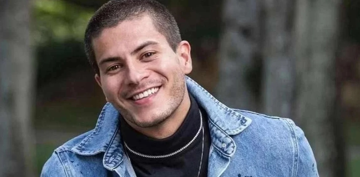 Arthur Aguiar se manifesta após nova polêmica 