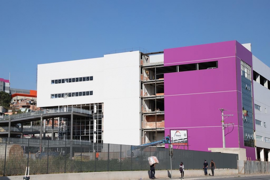 Centro Esportivo do Jardim Silveira já está em fase de acabamentos