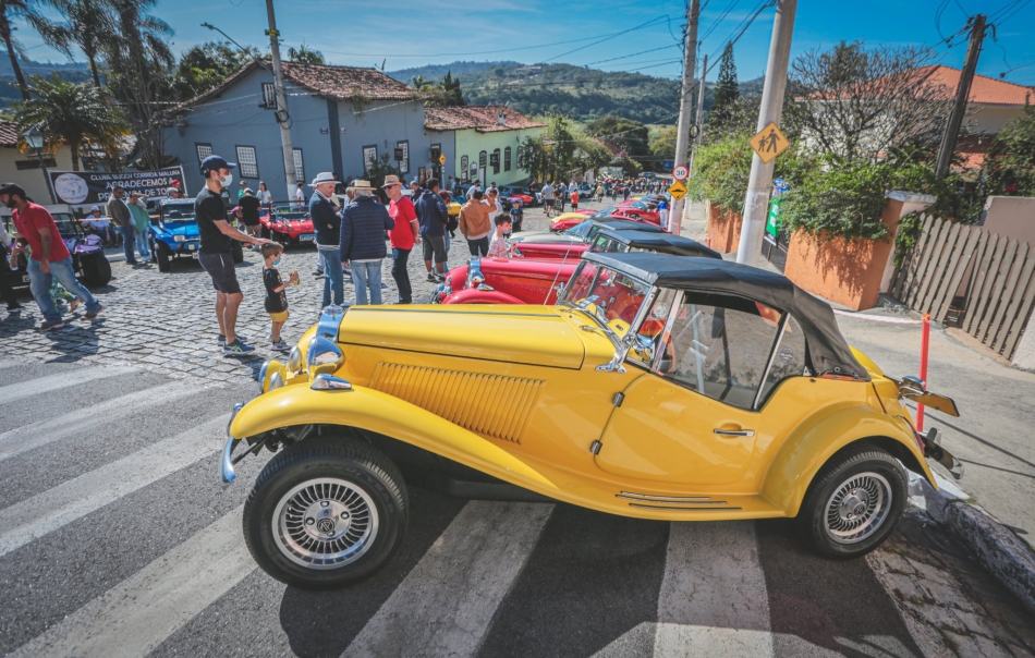 Antigomobilismo reúne mais de 30 mil pessoas em Parnaíba 