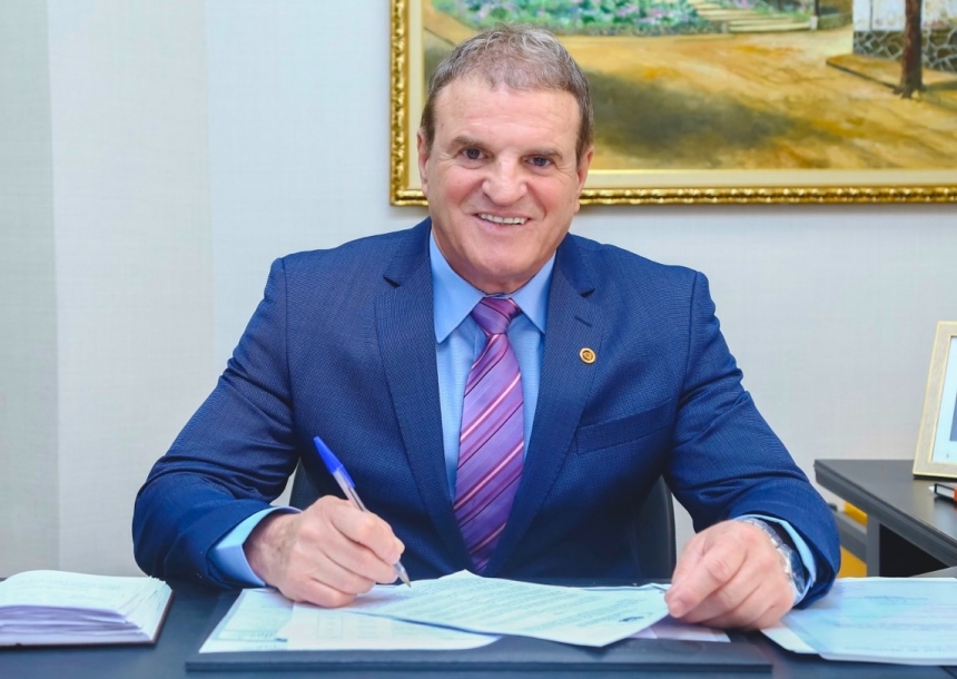 Cezar conquista R$ 12 milhões em recursos para saúde de 14 cidades 