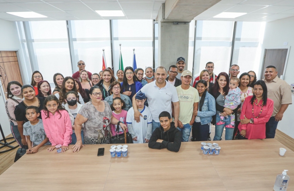 Marcos Tonho se reúne com pais para tratar do Programa Mascote Mirim