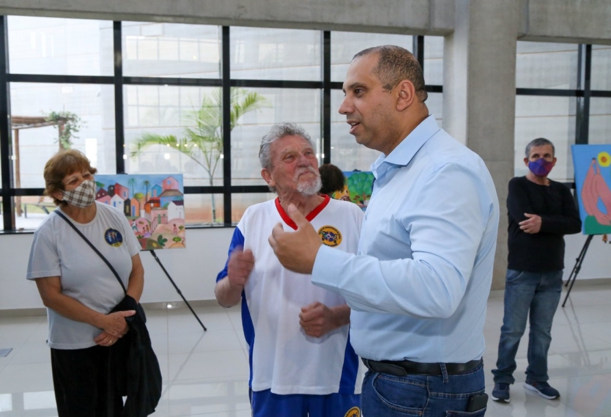 Marcos Tonho promove a 1ª Mostra de Pintura em Tela da Melhor Idade 