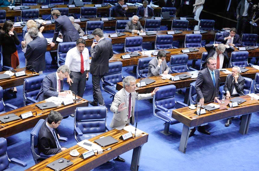 Senado aprova PEC que torna o estupro crime inafiançável