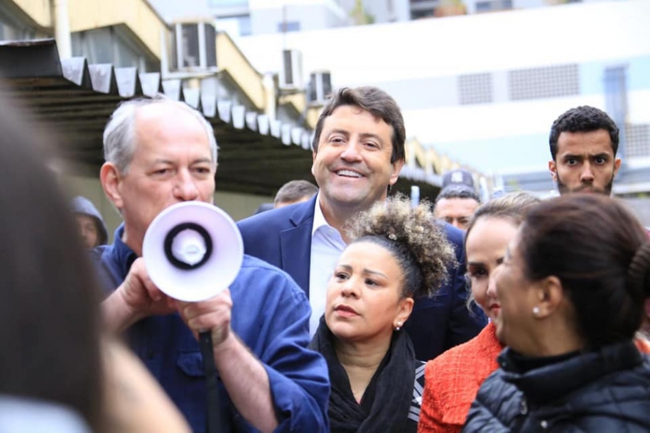 Elvis Cezar e Ciro Gomes apresentam propostas para gerar empregos 