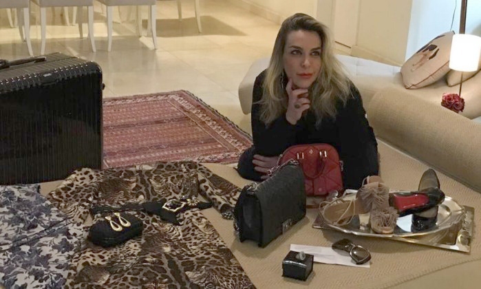 Socialite que promete doação de R$ 500 mil a Lula não paga condomínio