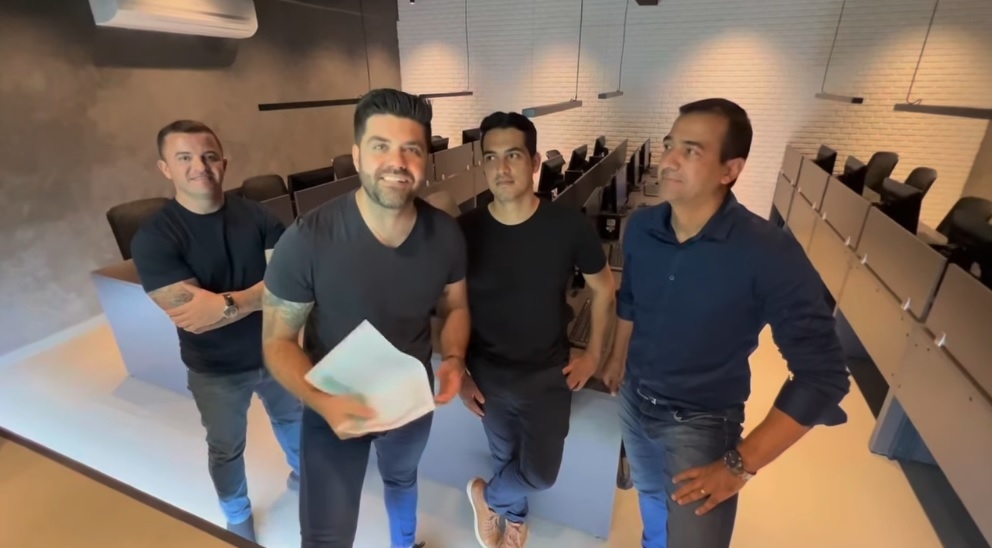 Danilo Joan acompanha implantação da 1º Sala de Tecnologia 