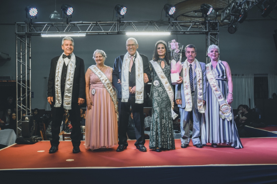 Cajamar realiza concurso Miss e Mister Melhor Idade 