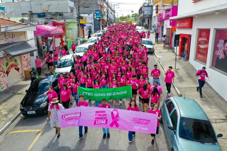 Cajamar realiza Caminhada Outubro Rosa para combater câncer de mama