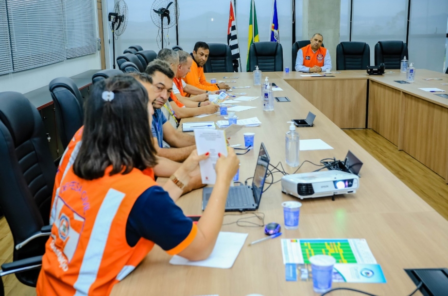 Marcos Tonho promove ações de prevenção à temporada de chuvas 