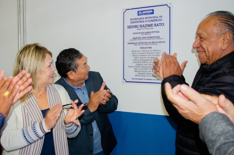 Sato entrega sede da Secretaria de Desenvolvimento Econômico