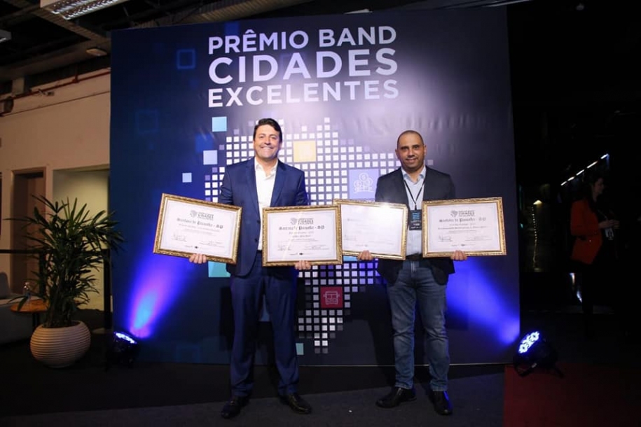 Santana Parnaíba recebe prêmios de Melhor Educação e Ordem Pública 