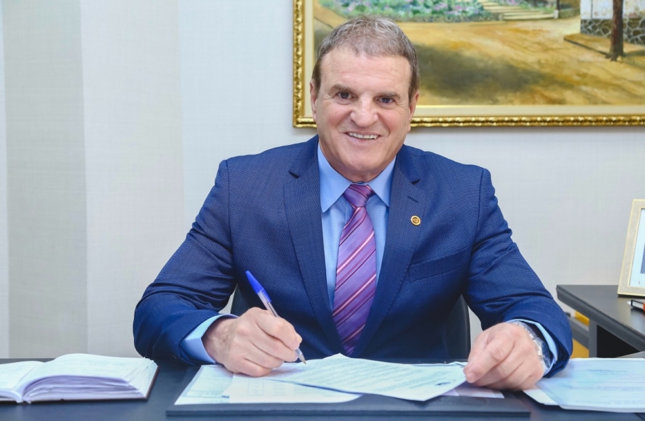 Deputado Cezar destaca importância das obras em andamento na Castello