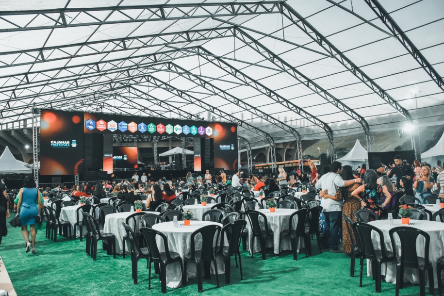 Cajamar realiza grande festa em homenagem aos professores