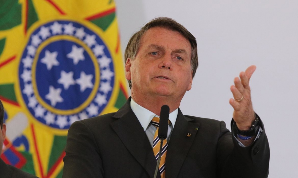 Bolsonaro pede ao TSE anulação de votos em parte das urnas eletrônicas