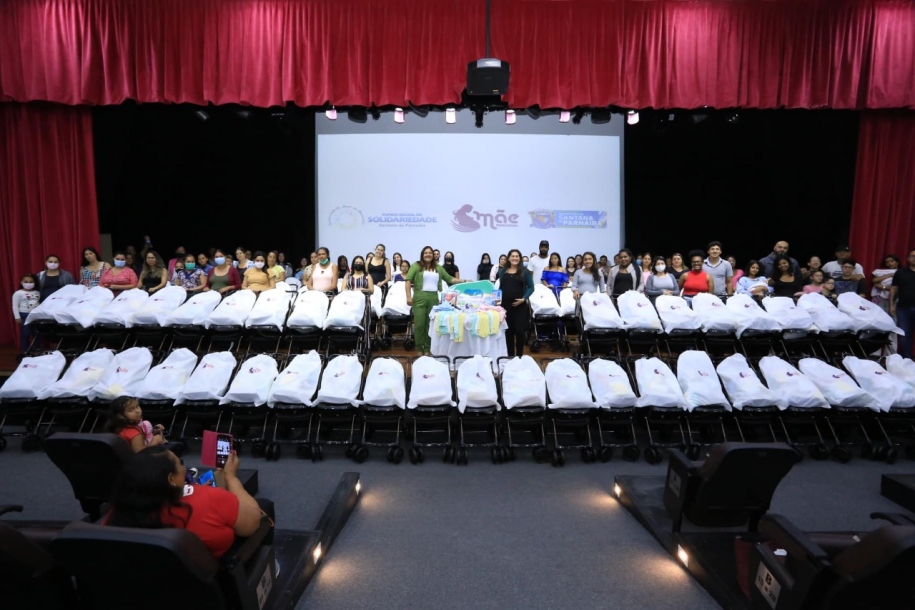 Fundo Social de Parnaíba realiza entrega do Kit Mãe Parnaibana