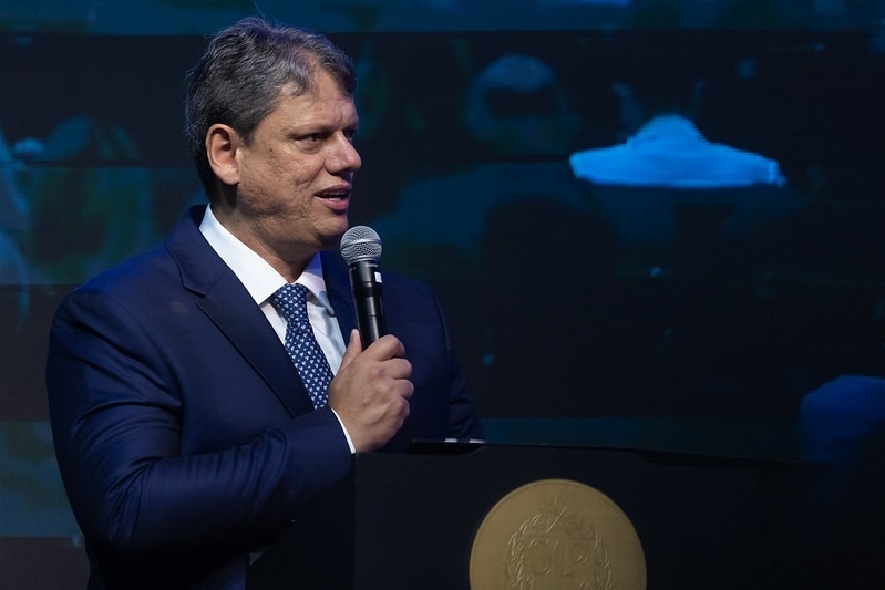 Tarcísio de Freitas assume como Governador do Estado 