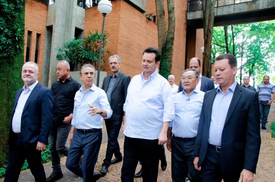 Prefeitos do CIOESTE se reúnem com Kassab visando investimentos