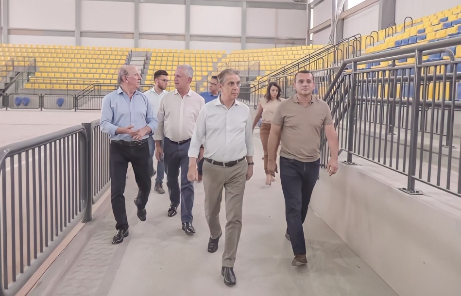 Prefeito Rubens Furlan vistoria Complexo Esportivo do Silveira