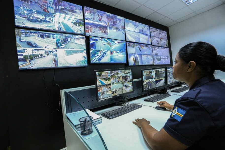 Marcos Tonho investe em mais de 2 mil câmeras de segurança em Parnaíba