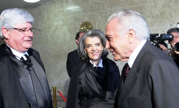 Temer e aliados tentam anular delação premiada de Joesley Batista 