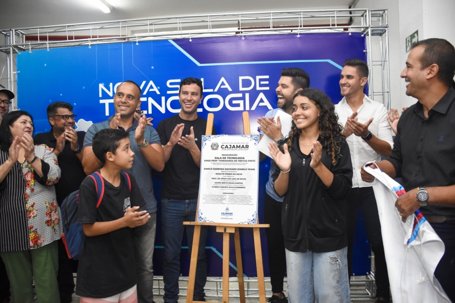Danilo Joan inaugura Sala de Tecnologia na EMEB Veneranda