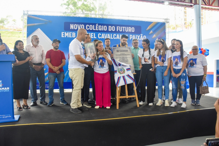 Danilo Joan inaugura mais um Colégio do Futuro no Portal dos Ipês