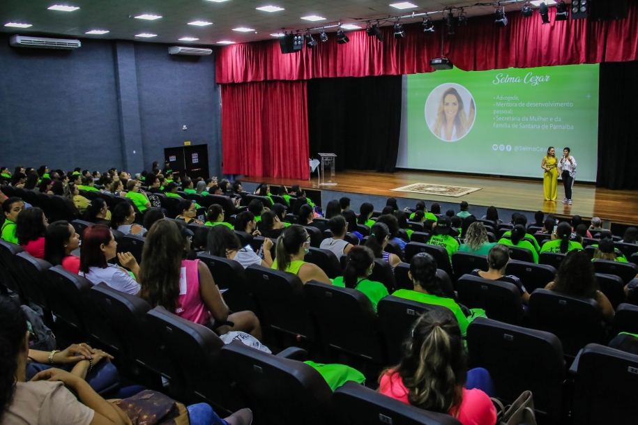 Inscritas do Programa Parnaíba Mais Leve recebem novos materiais  