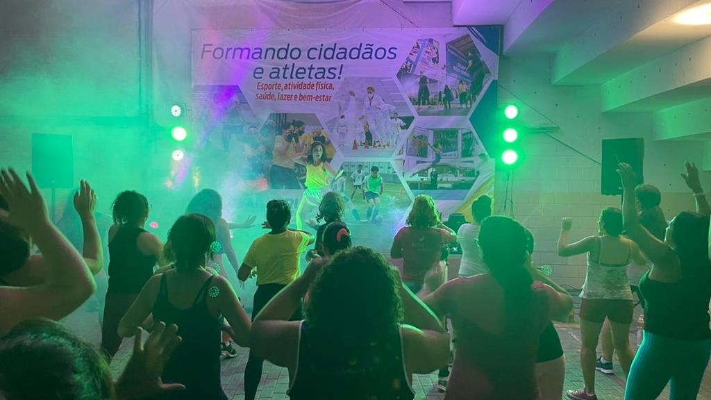 Em Barueri, Zumbalada de Verão reuniu diversão e esporte