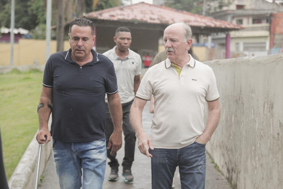 Beto Piteri realiza vistorias nos bairros Jd. do Líbano e Pq. Viana