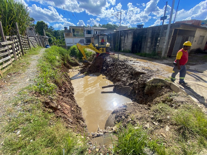 Cajamar intensifica limpeza de córregos e rios em todo o município