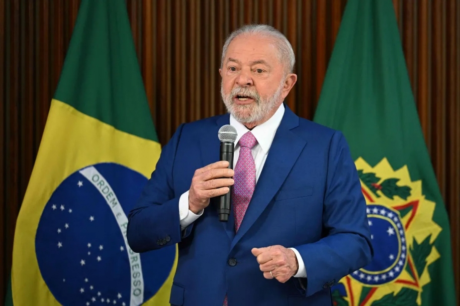 Lula firma parceria para retomar obras e relação com os municípios