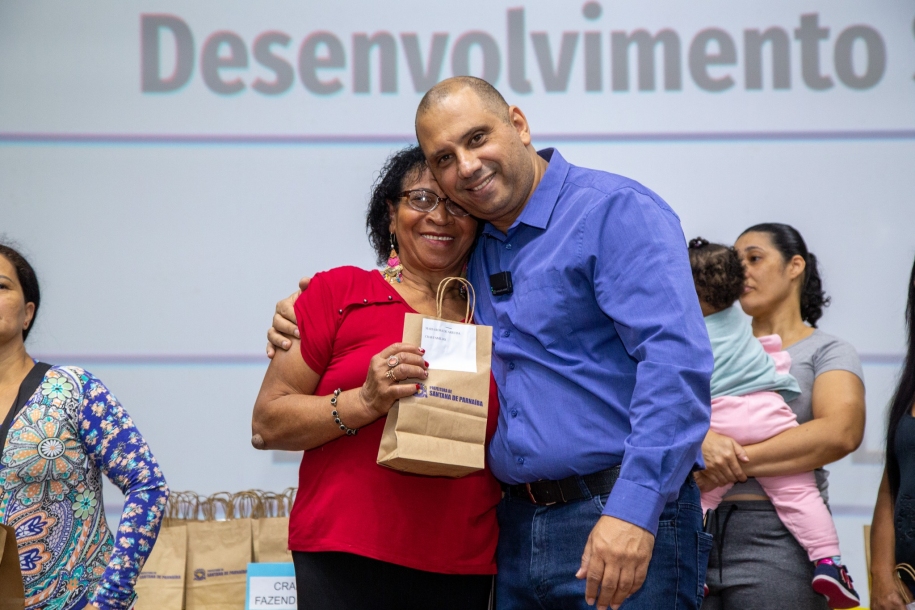 Marcos Tonho promove entrega de 200 óculos de grau gratuitos 