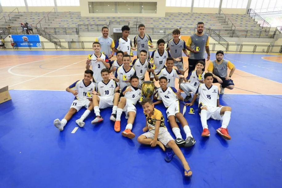 Parnaibanos campeões da Liga Jundiaiense de futsal assinam com clubes para o Paulista Sub15