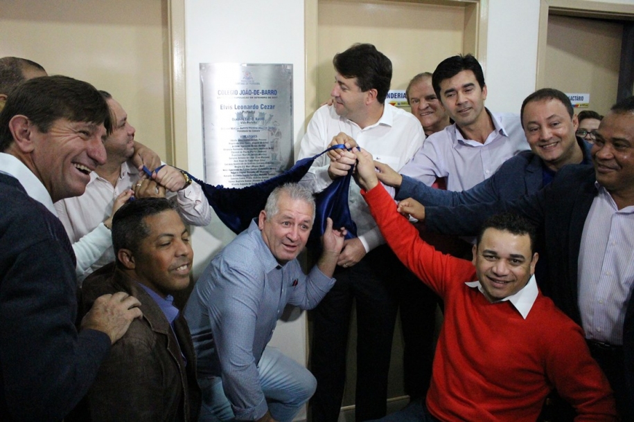 Elvis Cezar inaugura Creche João de Barro com 400 vagas