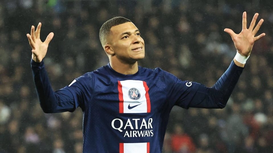 Mbappé marca e se torna o maior artilheiro do PSG na história do Campeonato Francês