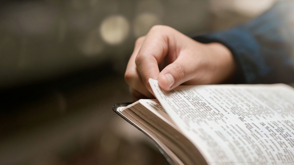 O Deus Todo Poderoso se aproxima de quem se aproxima Dele