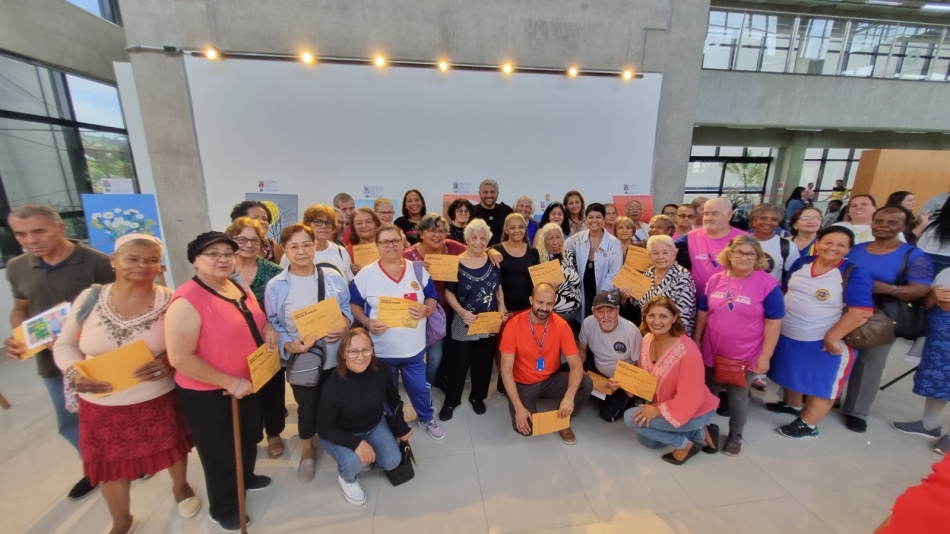 Idosos do Centro de Convivência de Santana de Parnaíba realizam 2ª mostra de arte