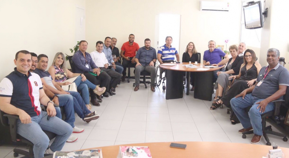 Barueri e Parnaíba trabalham para construir ciclofaixa na Via Parque