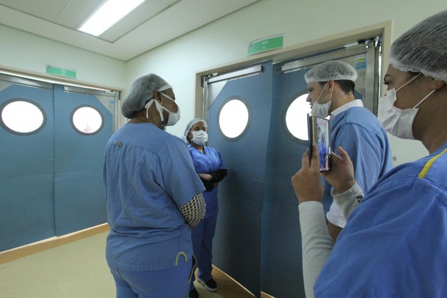 Estrutura do Hospital Municipal de Barueri impressiona ministra de Saúde do Congo