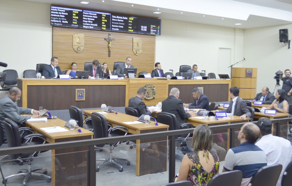 Câmara instala Comissão para apurar denúncia do Ministério Público 