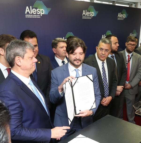 Governo envia à Alesp proposta de aumento salarial de 20% aos policiais