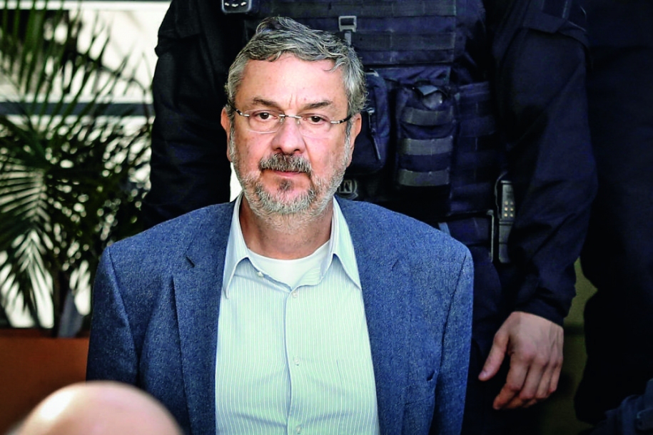 Palocci entrega provas de corrupção contra empresários