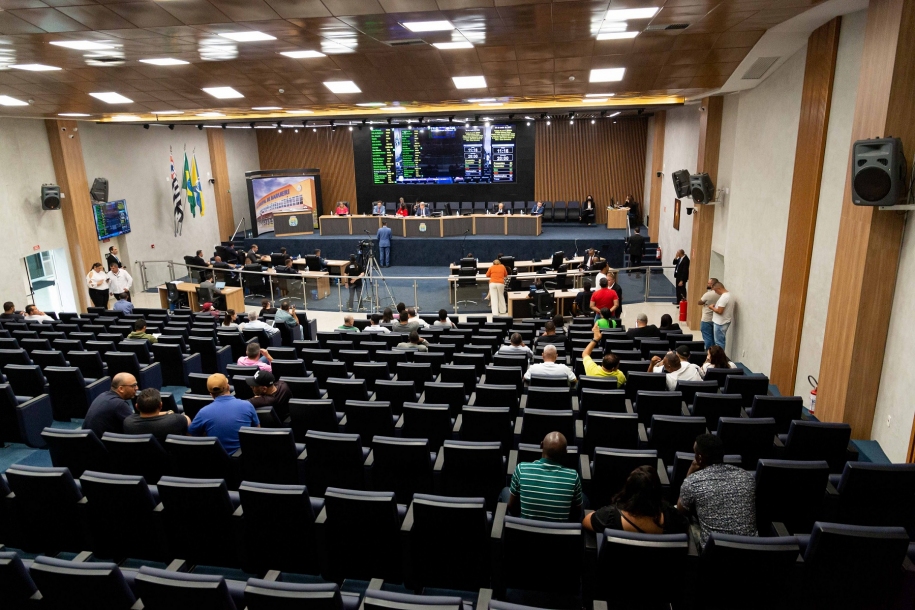 Pontos de ônibus em Barueri terão indicação em braile